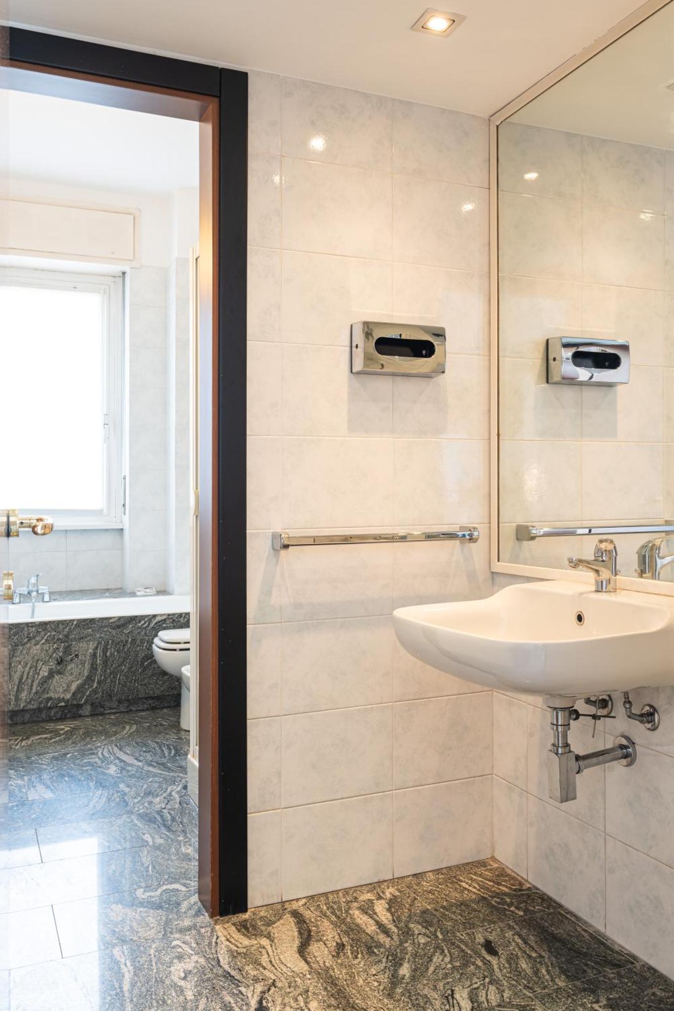 Fantastic Two Bedroom Zara 5th Fl- Mirable Pm Apartment Mailand
